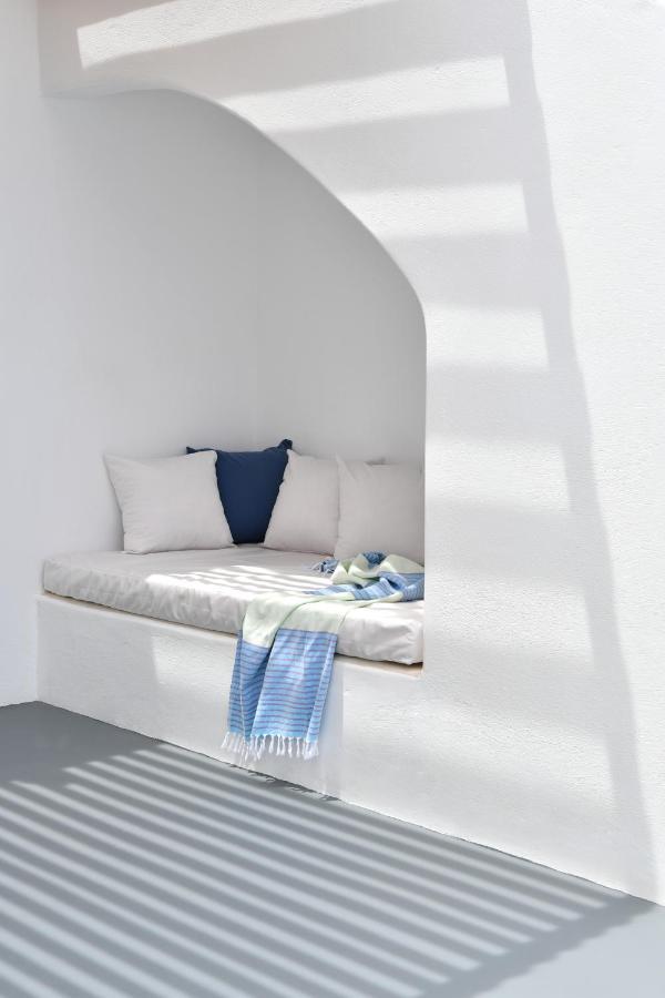 Thiro Santorini Villa Fíra Kültér fotó