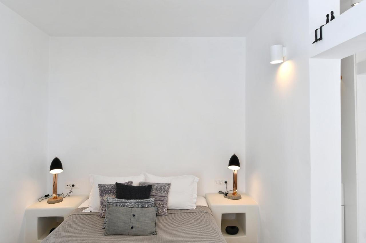 Thiro Santorini Villa Fíra Kültér fotó